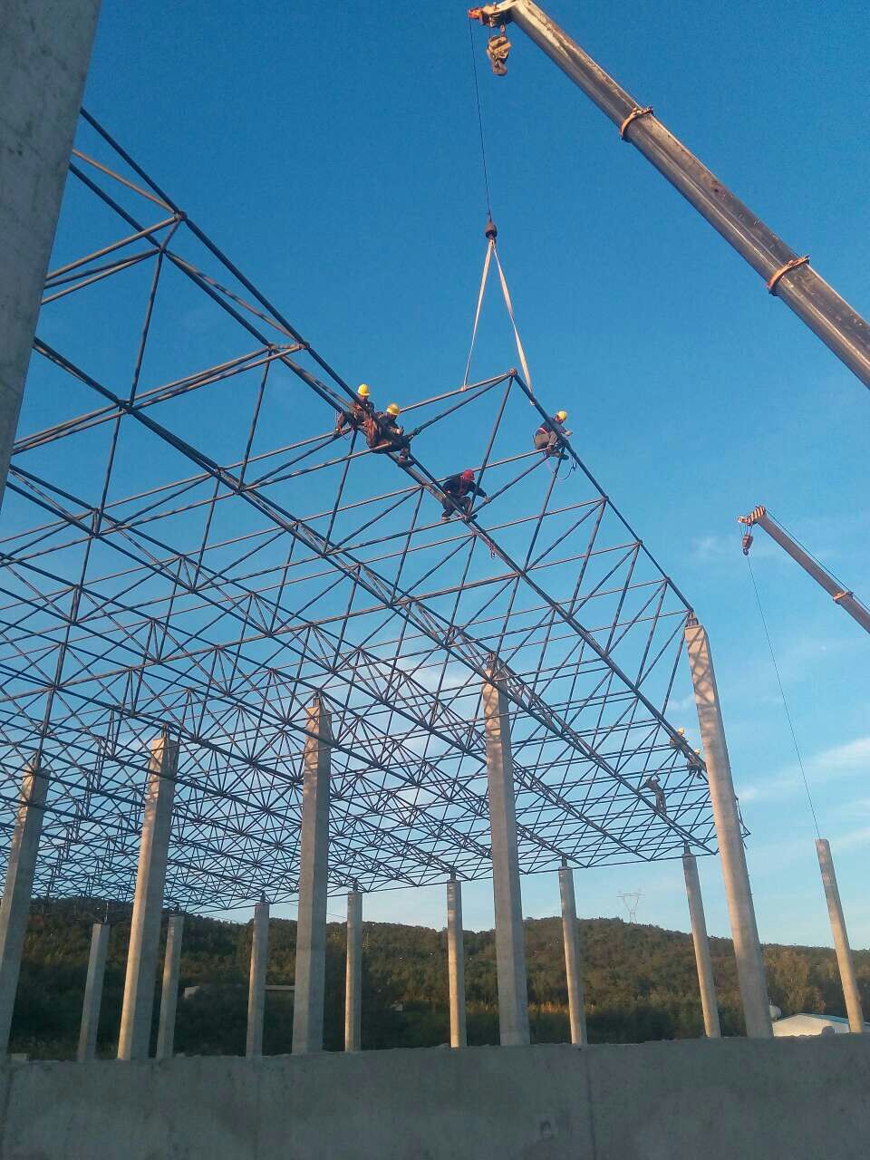 黄山汪清物流园网架